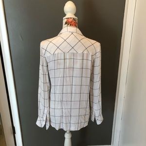 GAP Tops - Gap black and white flannel GAP Tops - Gap black and white flannel
